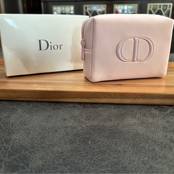 Dior Soft Pink Cosmetic Case - Picture 4 of 5